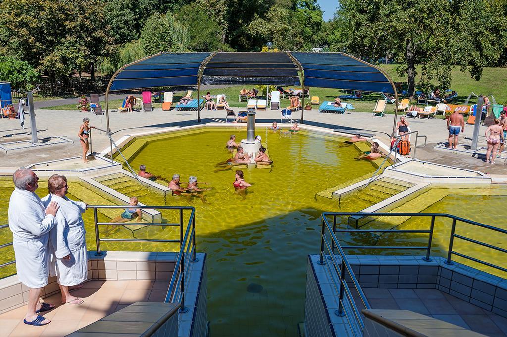 Aquaticum Debrecen Termal & Wellness Hotel Екстер'єр фото